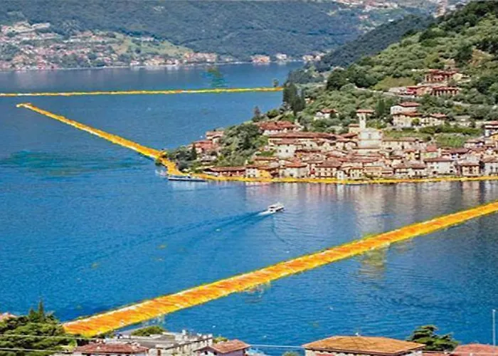 Villa Mirella: Casa Vista Lago Con Piscina